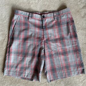 Izod Men's Gray and Red Plaid Shorts